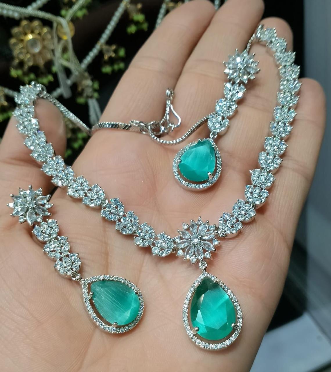 Zircon drop set