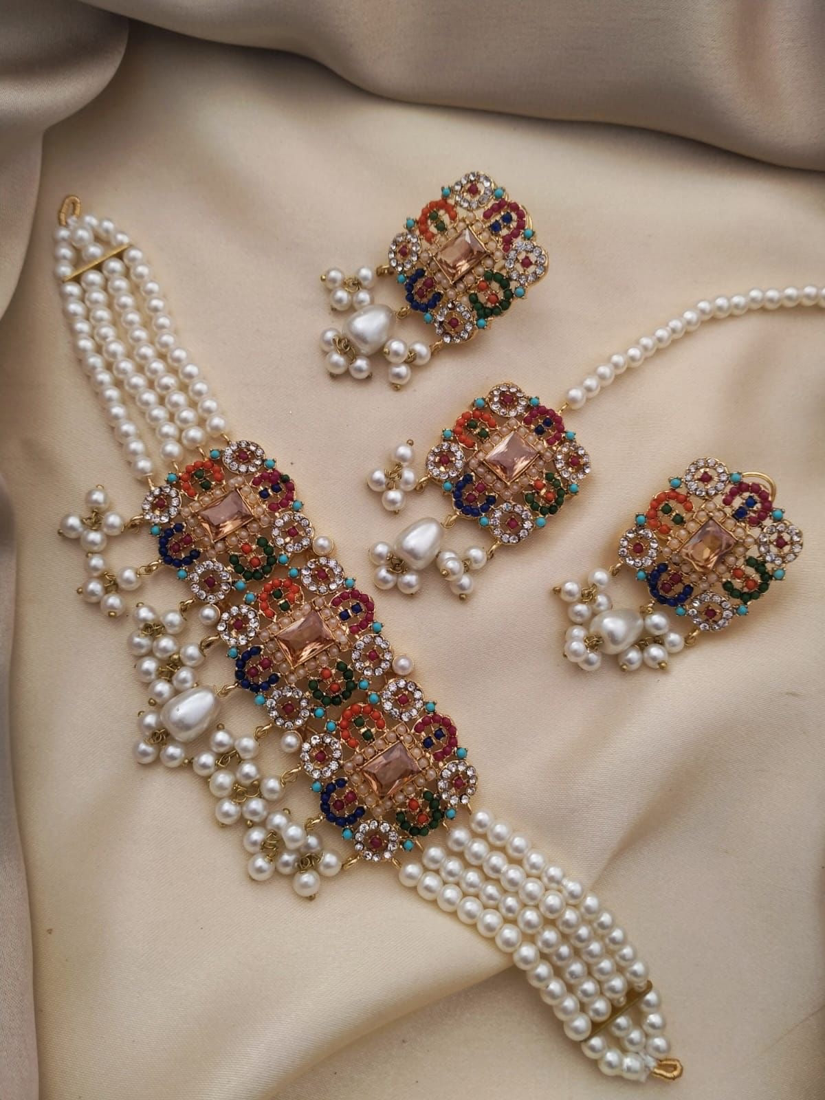 Nauratan Chokkat set