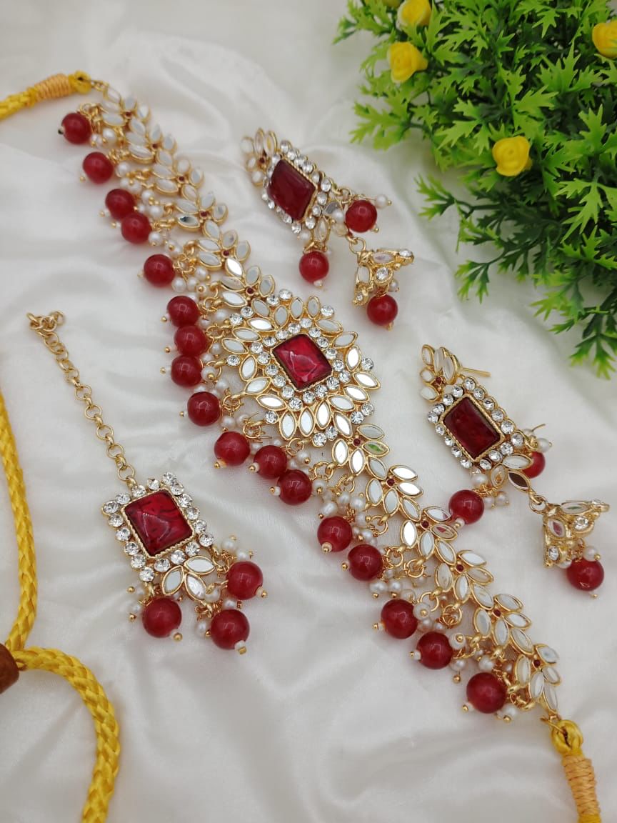 Chokar Neckles with Bunda Tikka