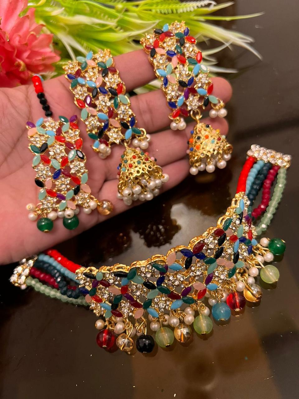 Stones Choker Set
