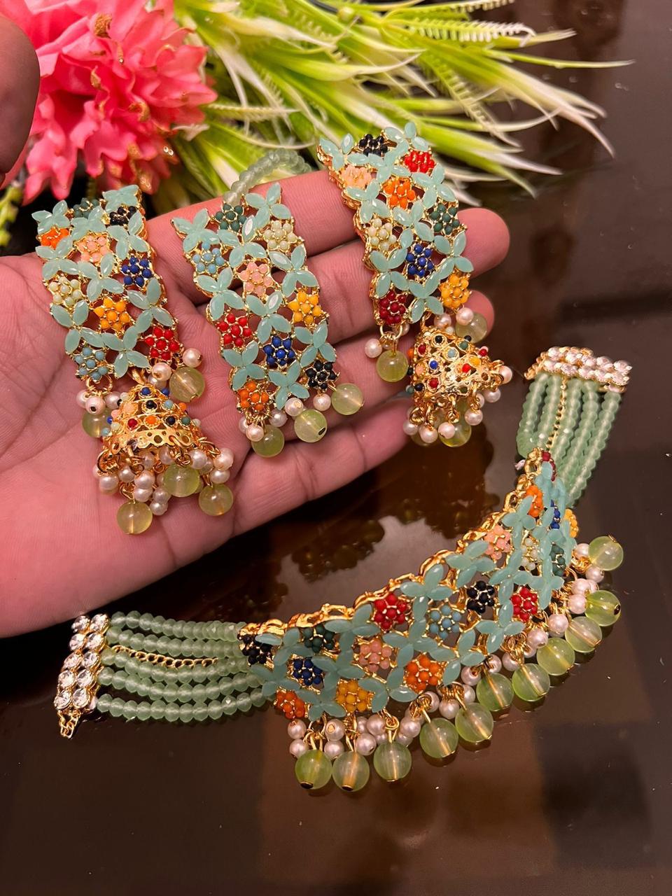 Stones Choker Set