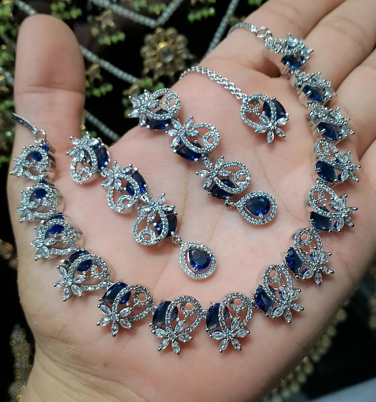 Flower Stone Necklace Set