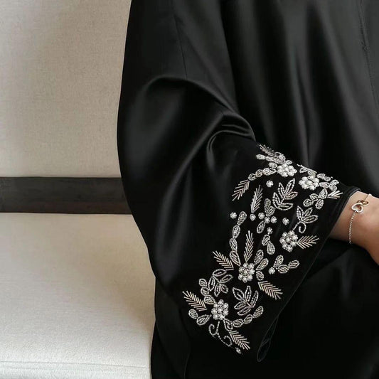 Black Embroidered Abhaya