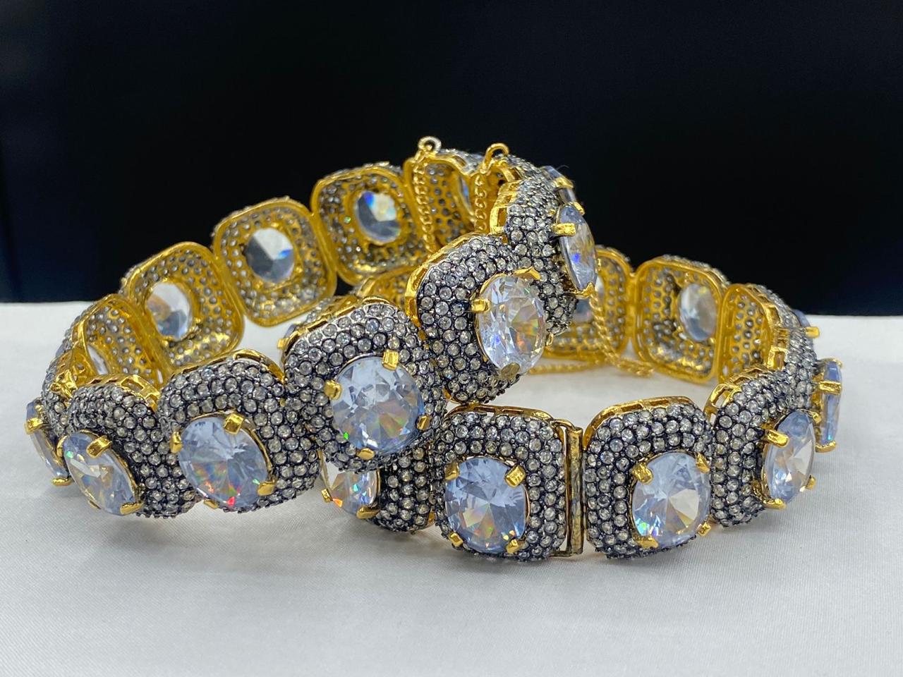 Jaraoo Ganga Openable Gold-Plated Bangles