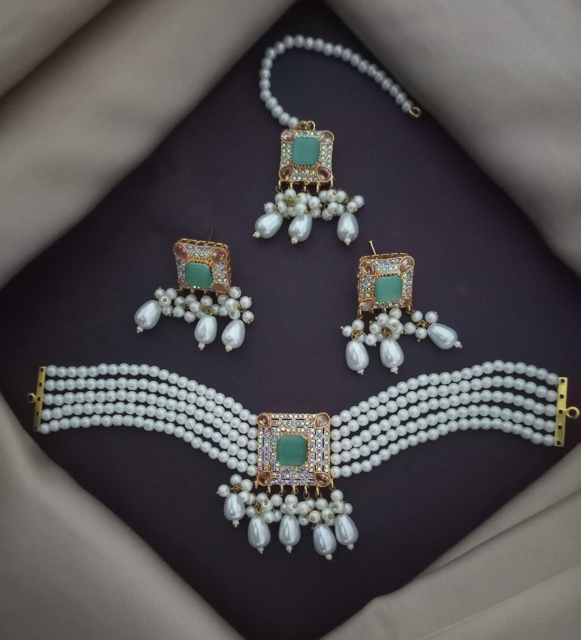 Four Piece Chokar Set
