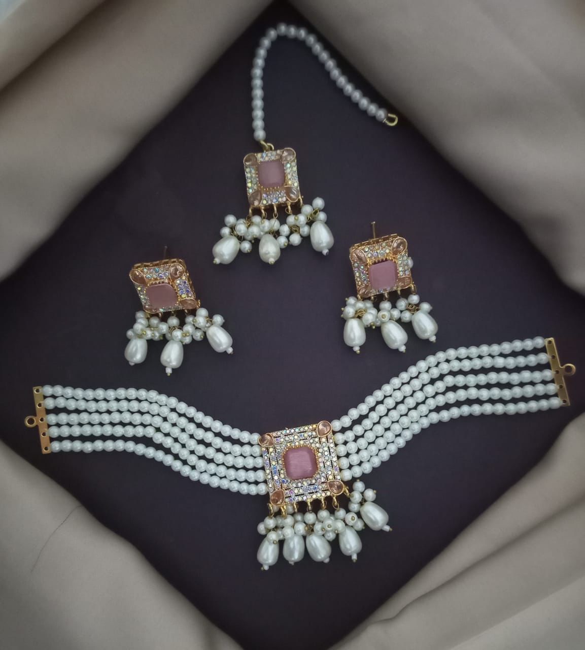 Four Piece Chokar Set