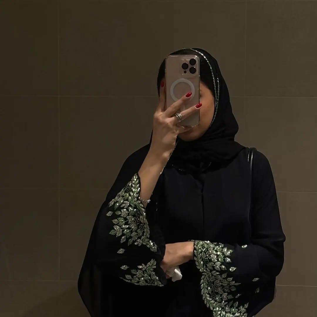 Black Abaya