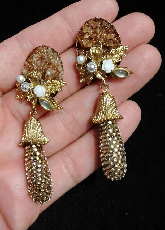 Flower drop earrings