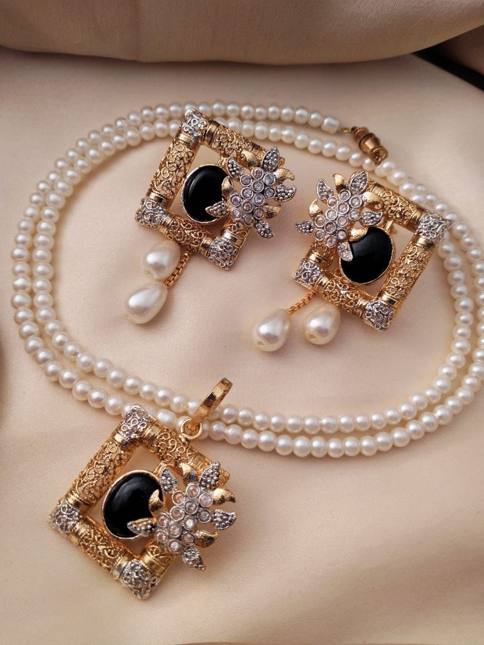 Egyptian set
