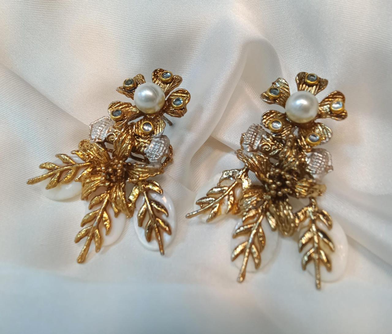 Hand made designer seap earing