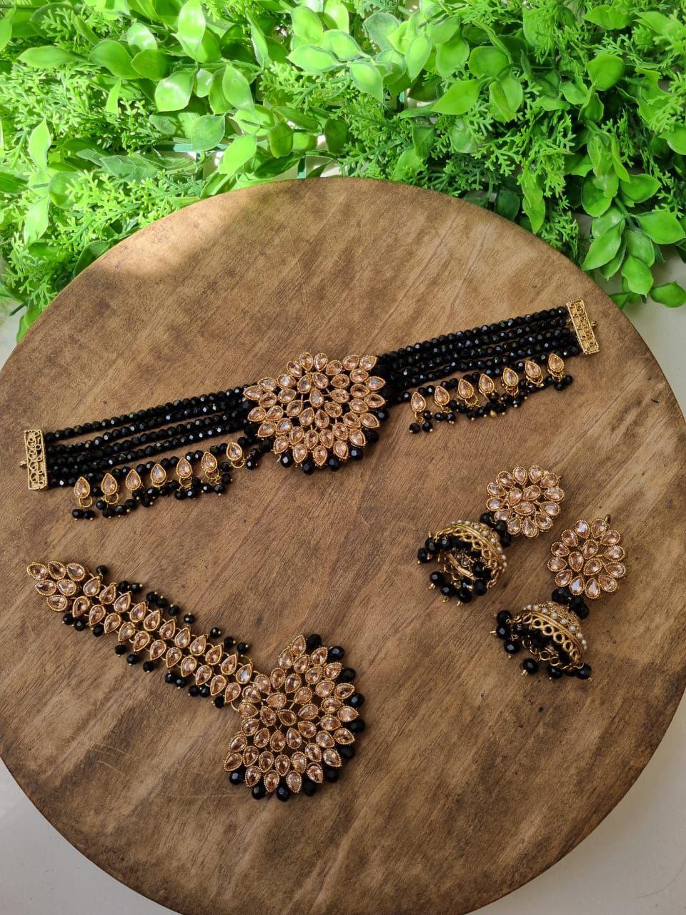 New stylish chokar set