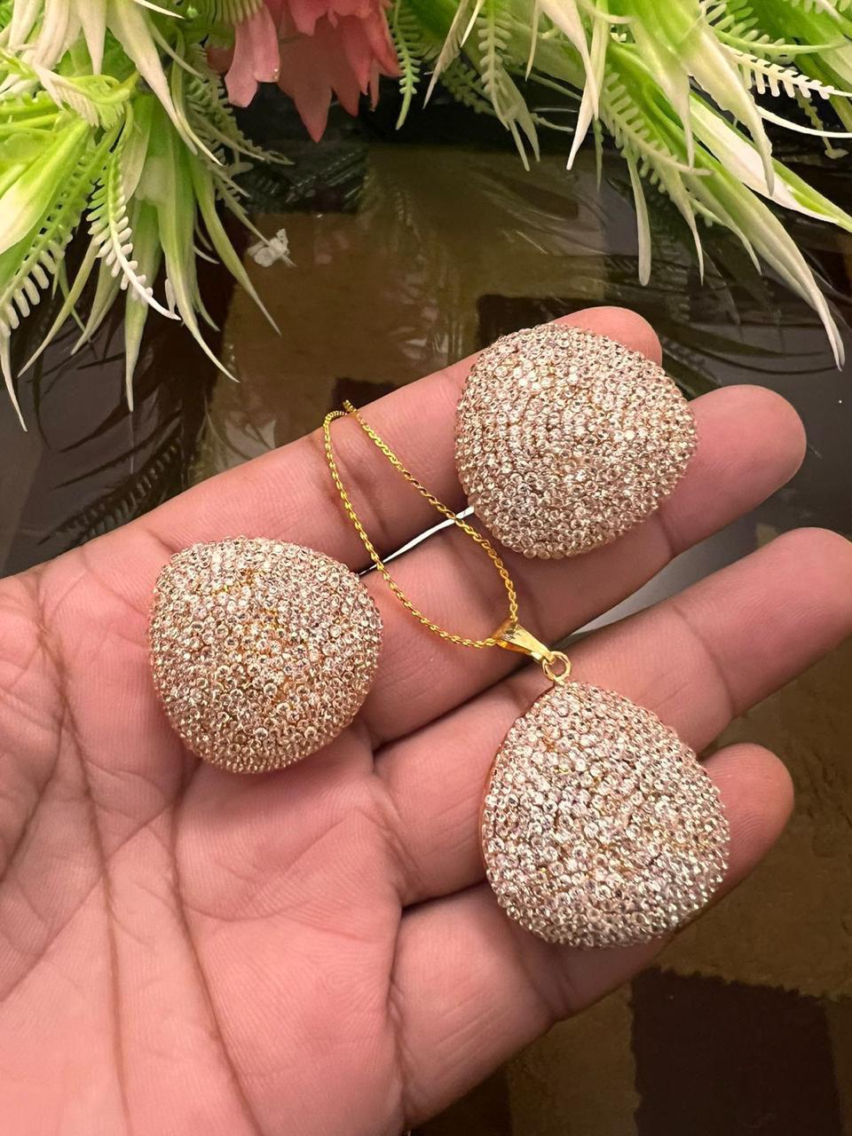 Real stones set