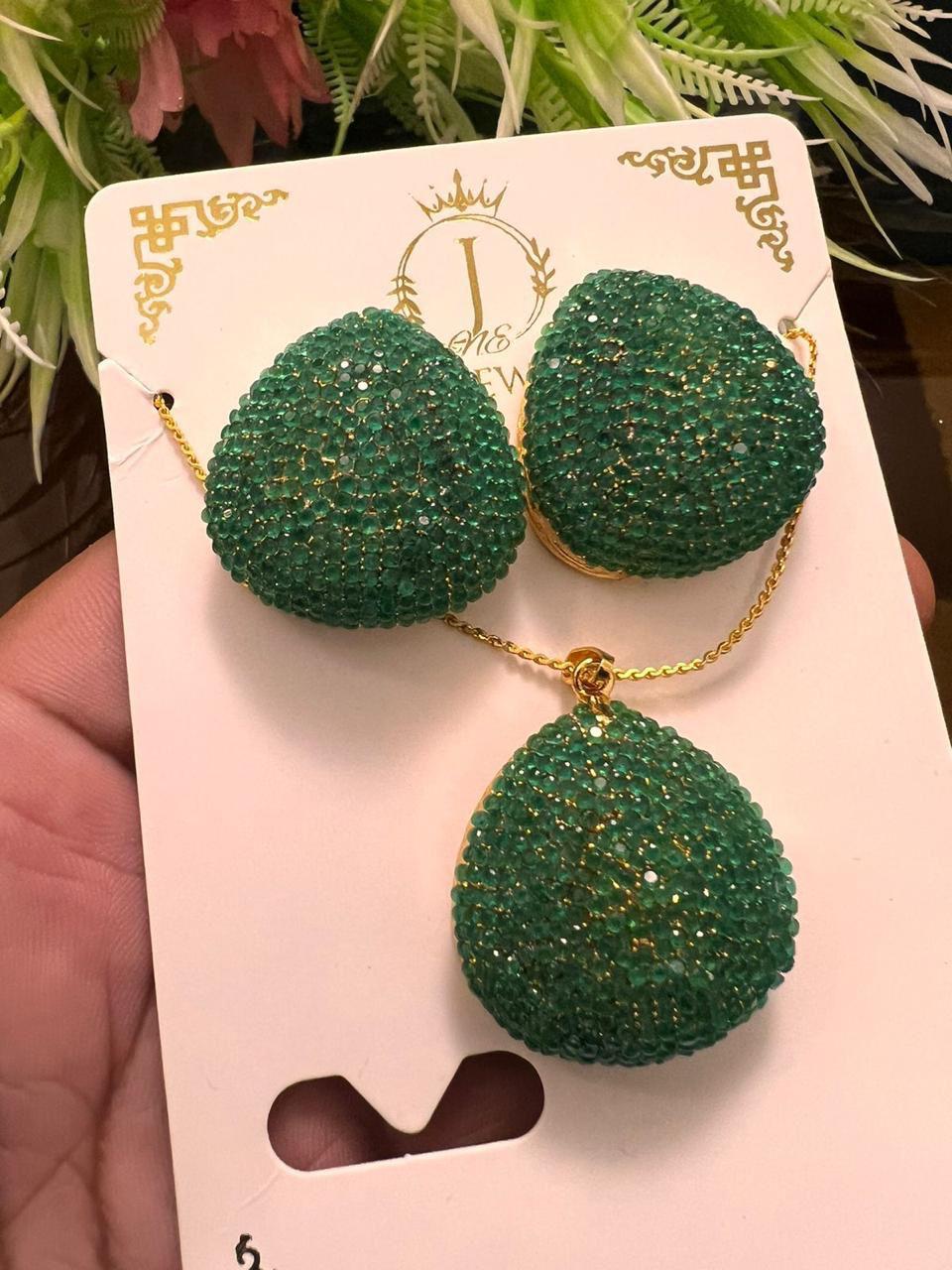 Real stones set