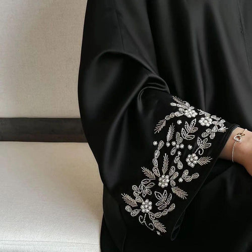 Black Embroidered Abhaya