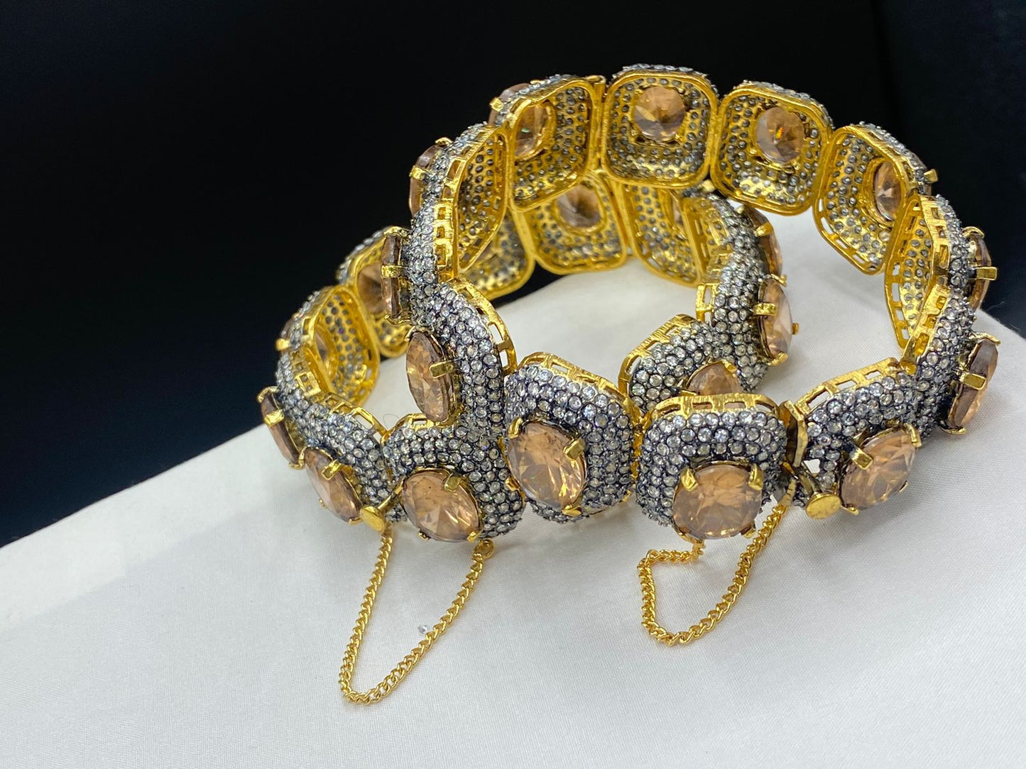 Jaraoo Ganga Openable Gold-Plated Bangles