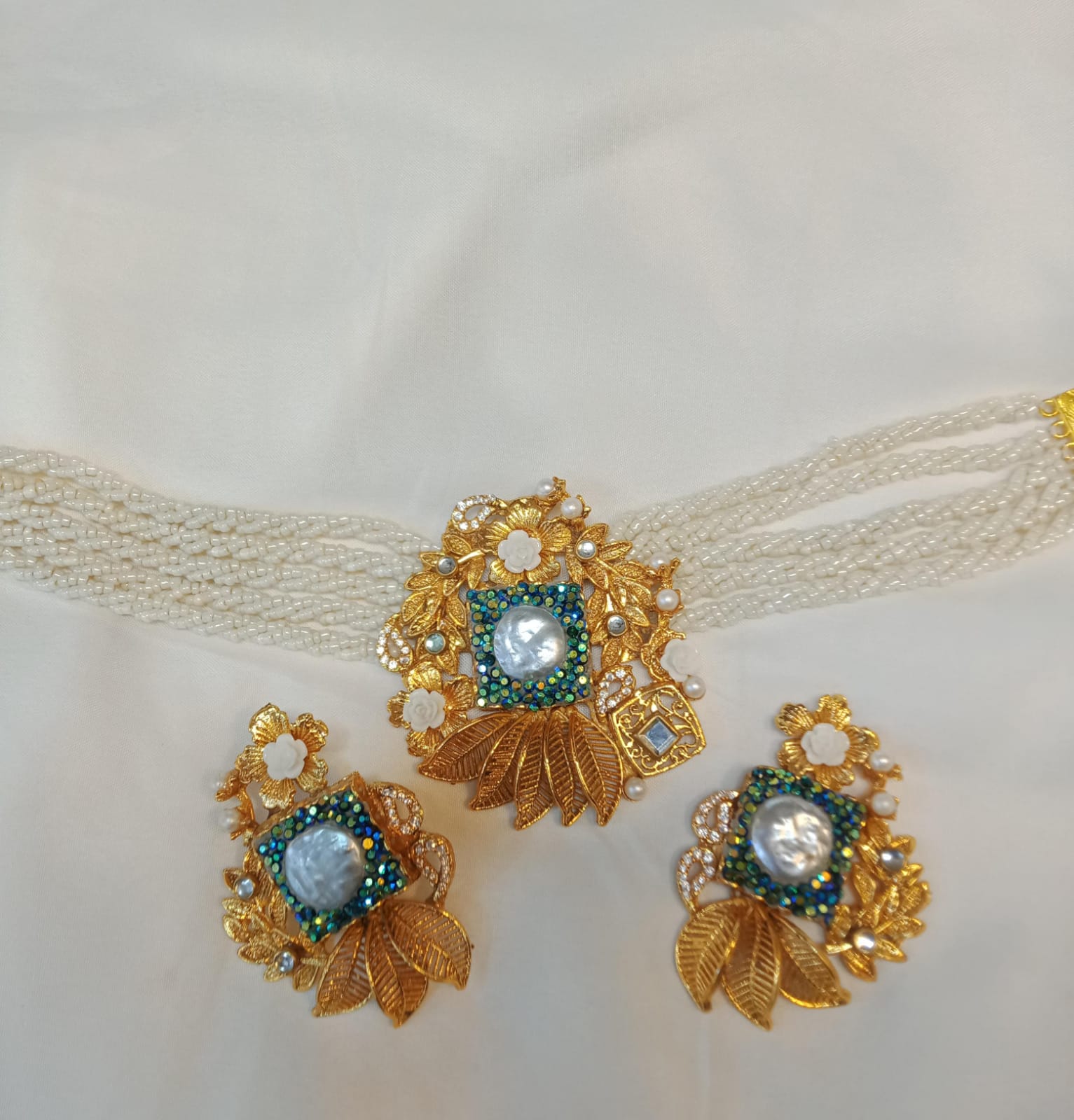 Turkish style mother pearl set