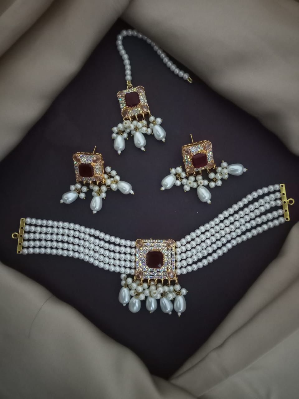 Four Piece Chokar Set