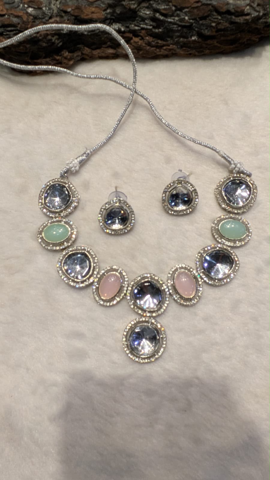 Indian kundan
