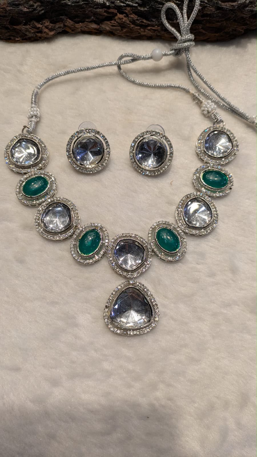 Indian kundan