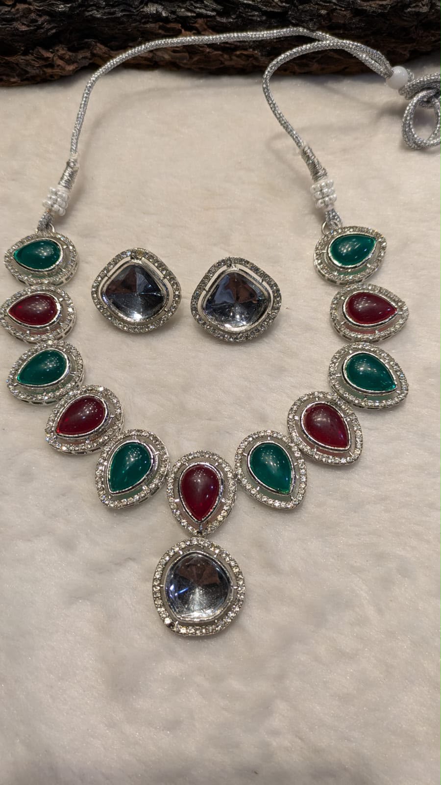 Indian kundan