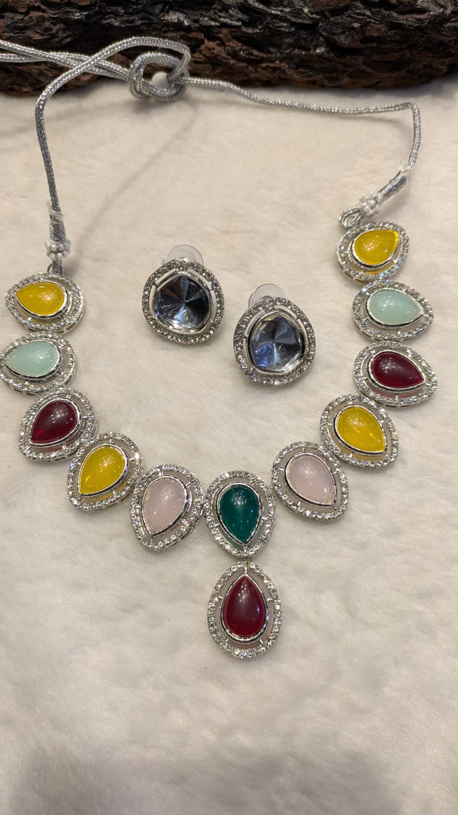 Indian kundan