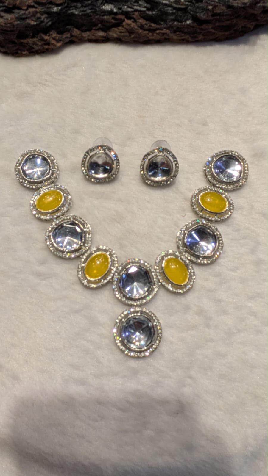 Indian kundan