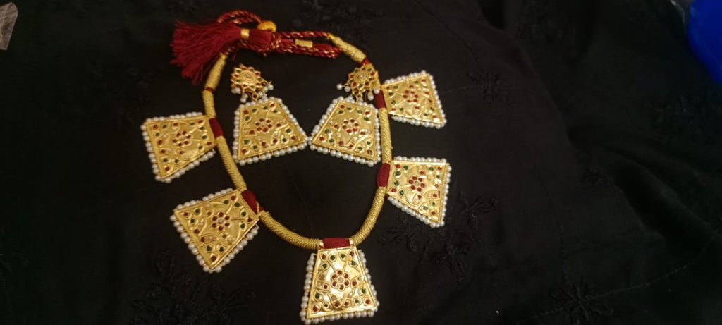 Emerald Heritage Kundan Necklace Set