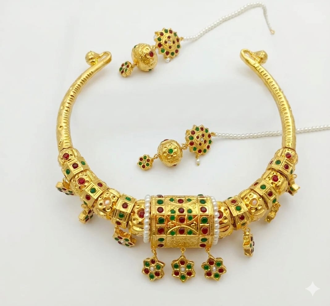 Royal Heritage Kundan Collar Necklace Set