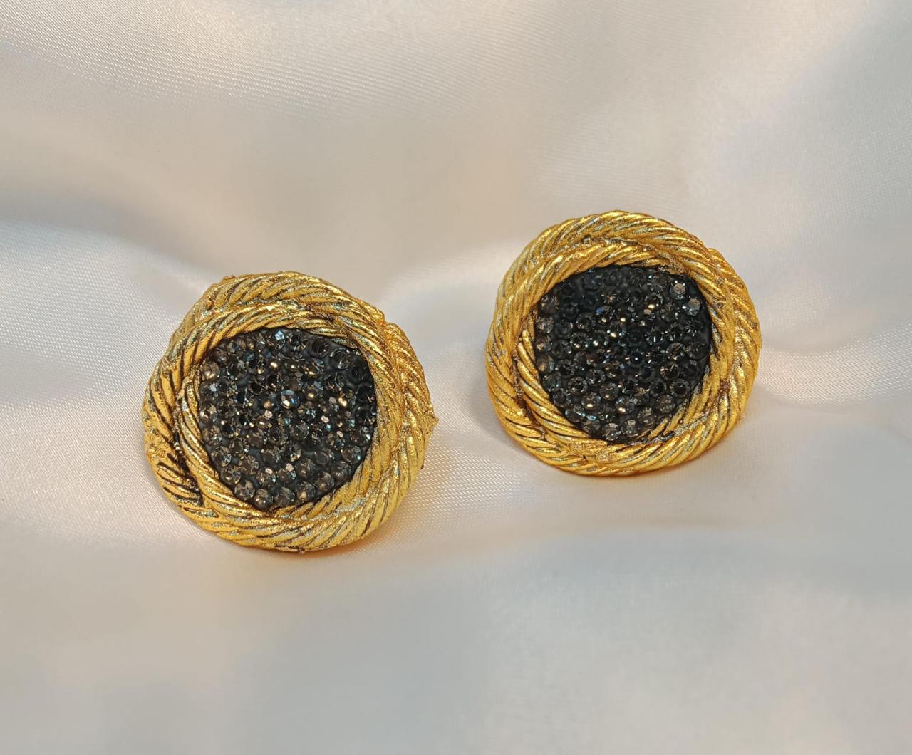 Hand made turkish stone stud